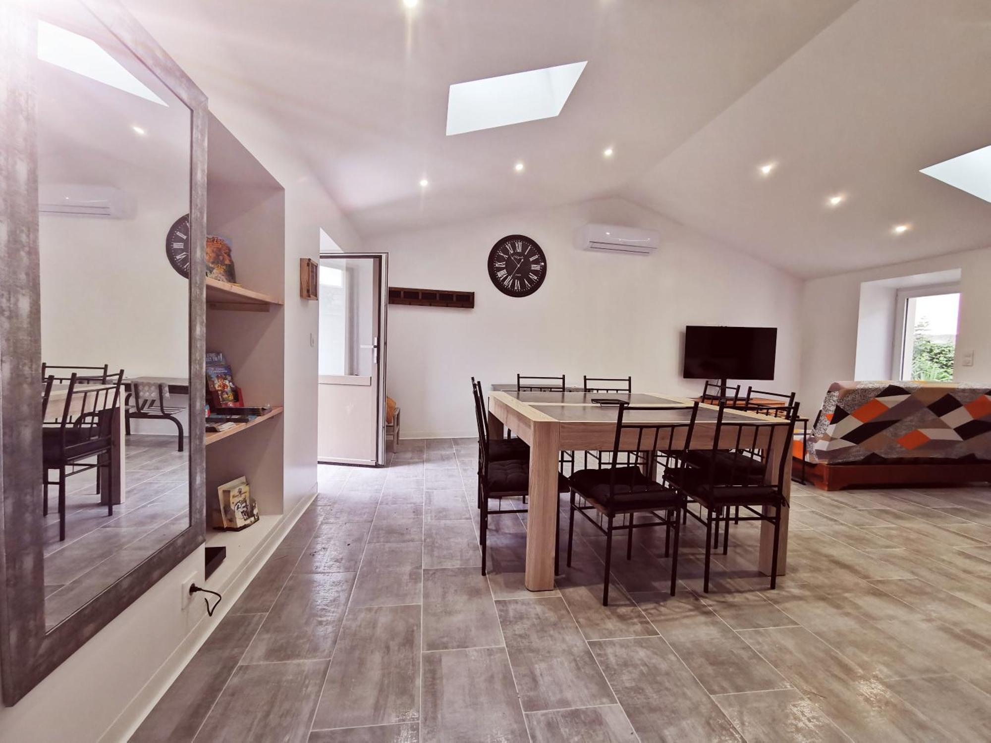 Jolie Maison Renovee Avec Jardin *