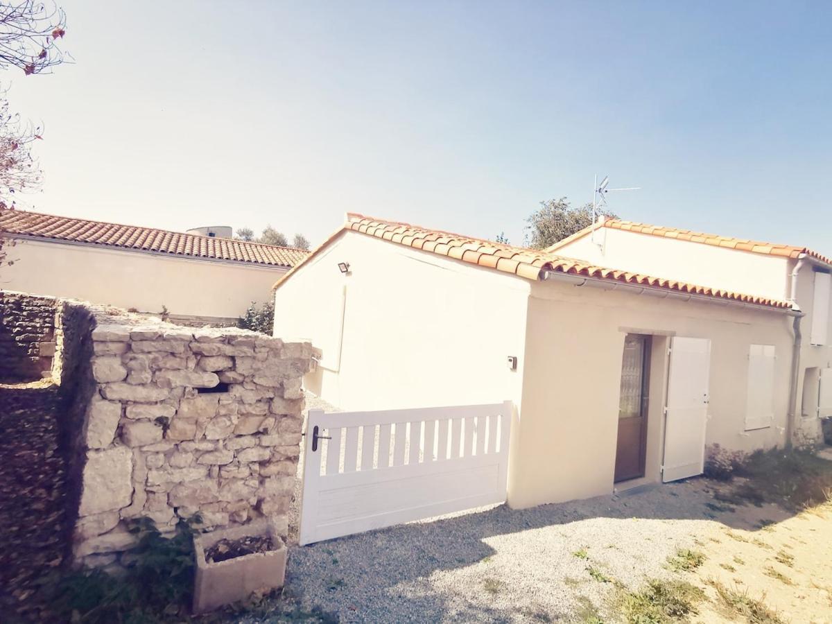 Jolie Maison Renovee Avec Jardin Casa de Férias Esnandes